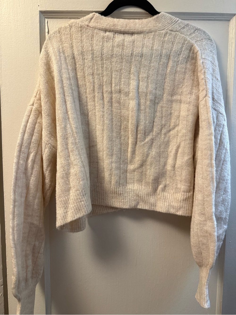 Sophie Rue Ivory Ribbed Button-Front Cropped Cardigan - Picture 2 of 3